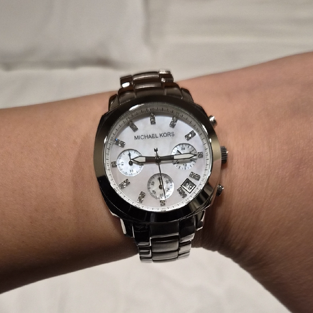 Michael Kors MK-5092 Silver Bracelet Chrono Watch